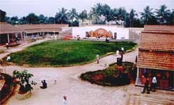 Ekamra Haat