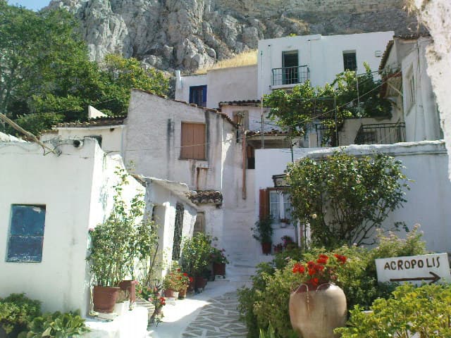 Anafiotika Neighborhood