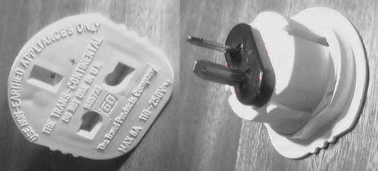 Travel adapter
