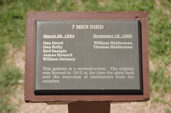 Tombstone Tombstone Replica