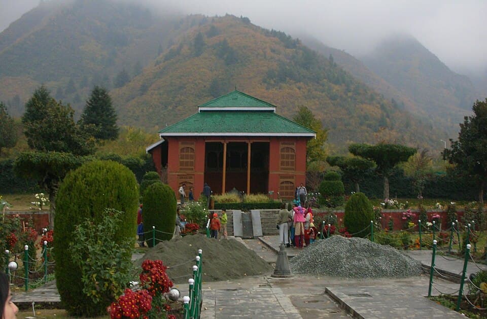 Chashme Shahi Garden