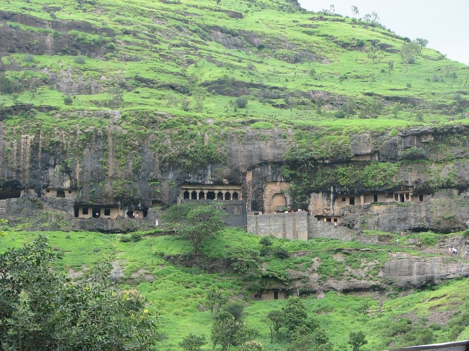Lenyadri Hills
