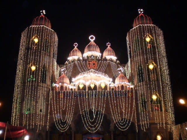 Deras