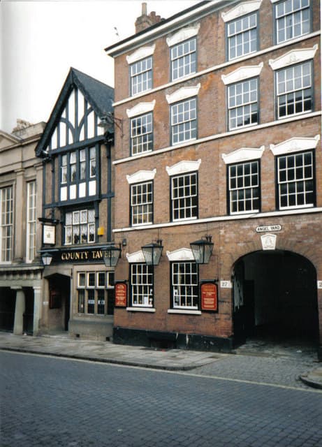 Tavern Lace