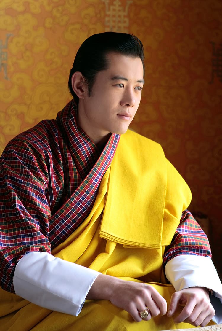 Traditional Bhutanese Scarf (Rachu)